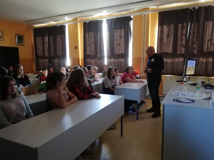 Slika /2019/1PREVENCIJA/NAVIJAČLISTOPAD/OŠ BILJE-1.jpg